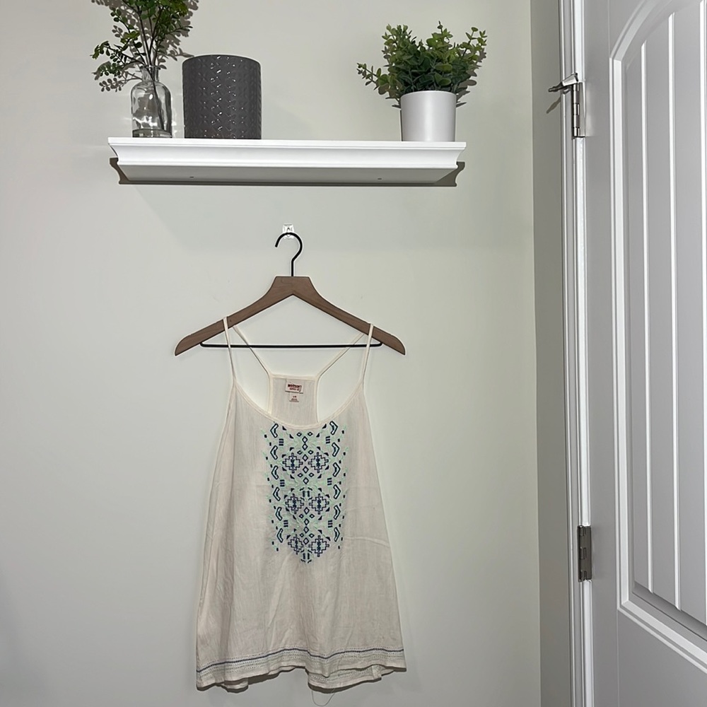 4 for 25🌻Mossimo Supply Co cream patterned spaghetti strapped top